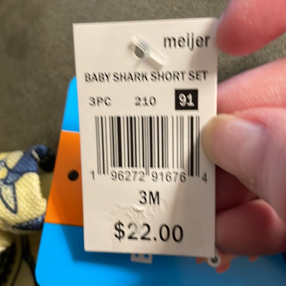 Baby Shark Three Piece Outfit - Size 0/3 Months - Picture 14 of 14